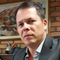 <em>Miguel Rojas</em>